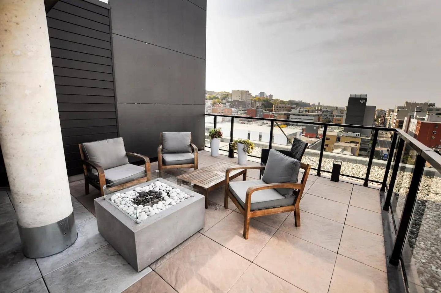 Quebec, Rustique Chic En Ville, Piscine Sur Le Toit Pour 2 A 6 Invites Kültér fotó